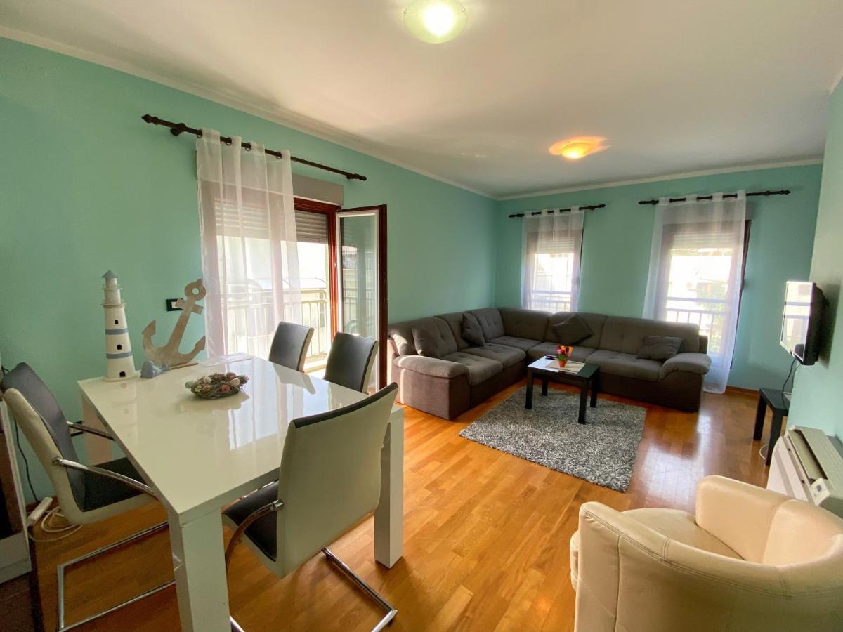 Apartment Center Adria Бар Екстериор снимка