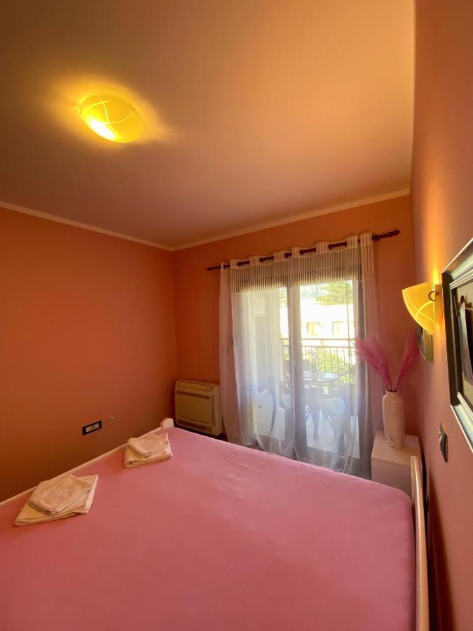 Apartment Center Adria Бар Екстериор снимка