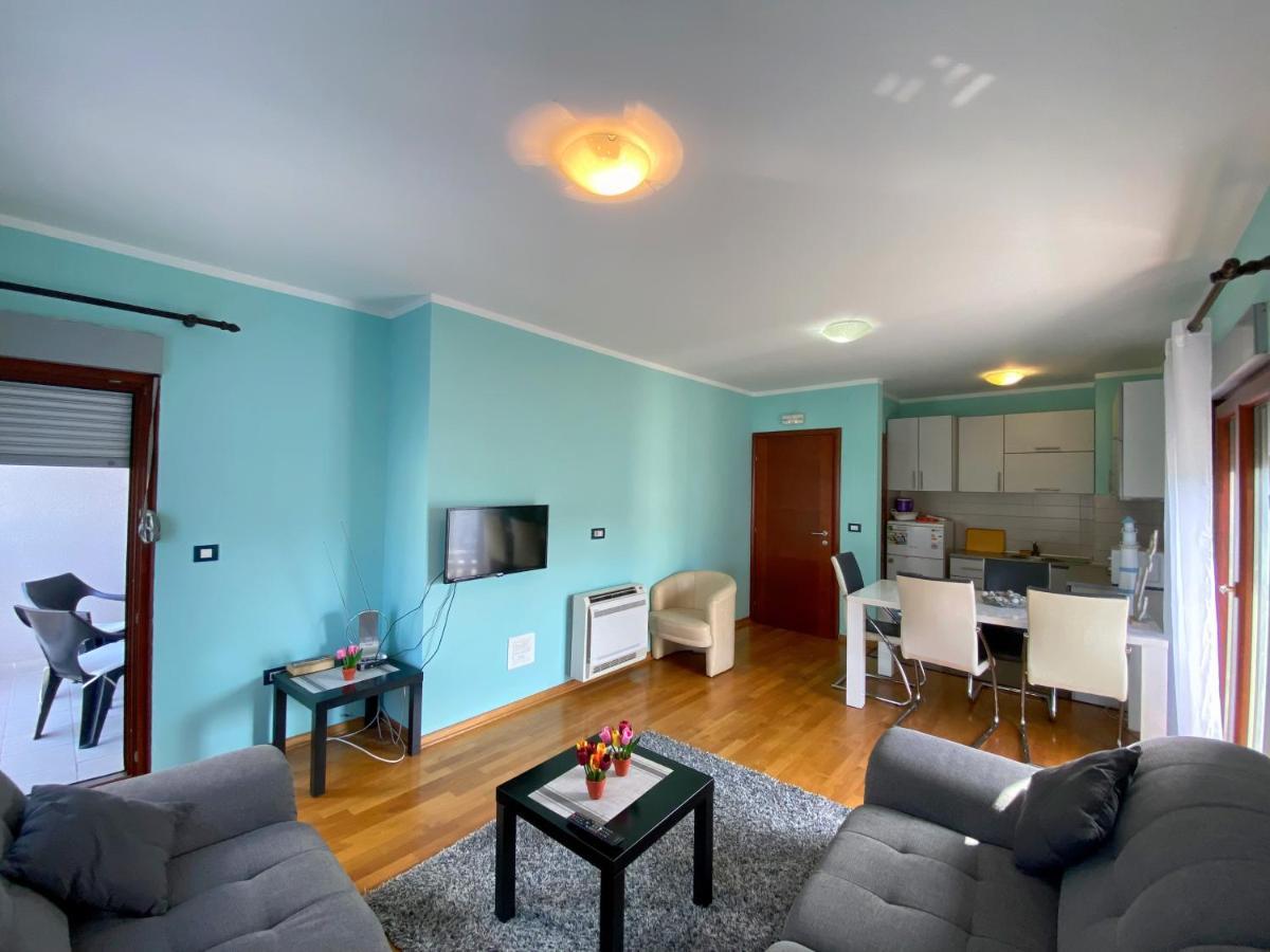 Apartment Center Adria Бар Екстериор снимка